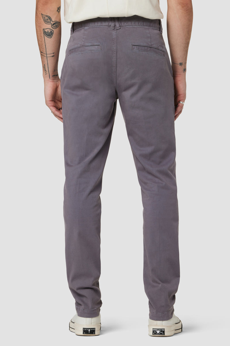 Classic Slim Straight Chino