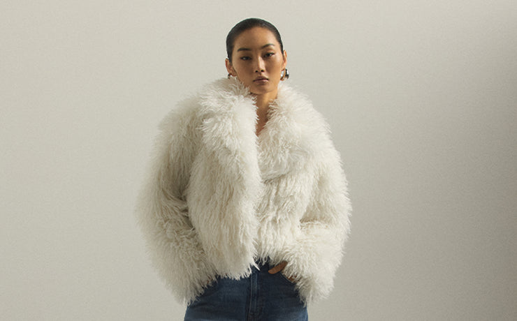 Beth Mid-Rise Baby Bootcut Jean