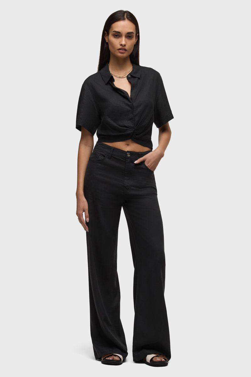 Short Sleeve Knotted Button Down Shirt