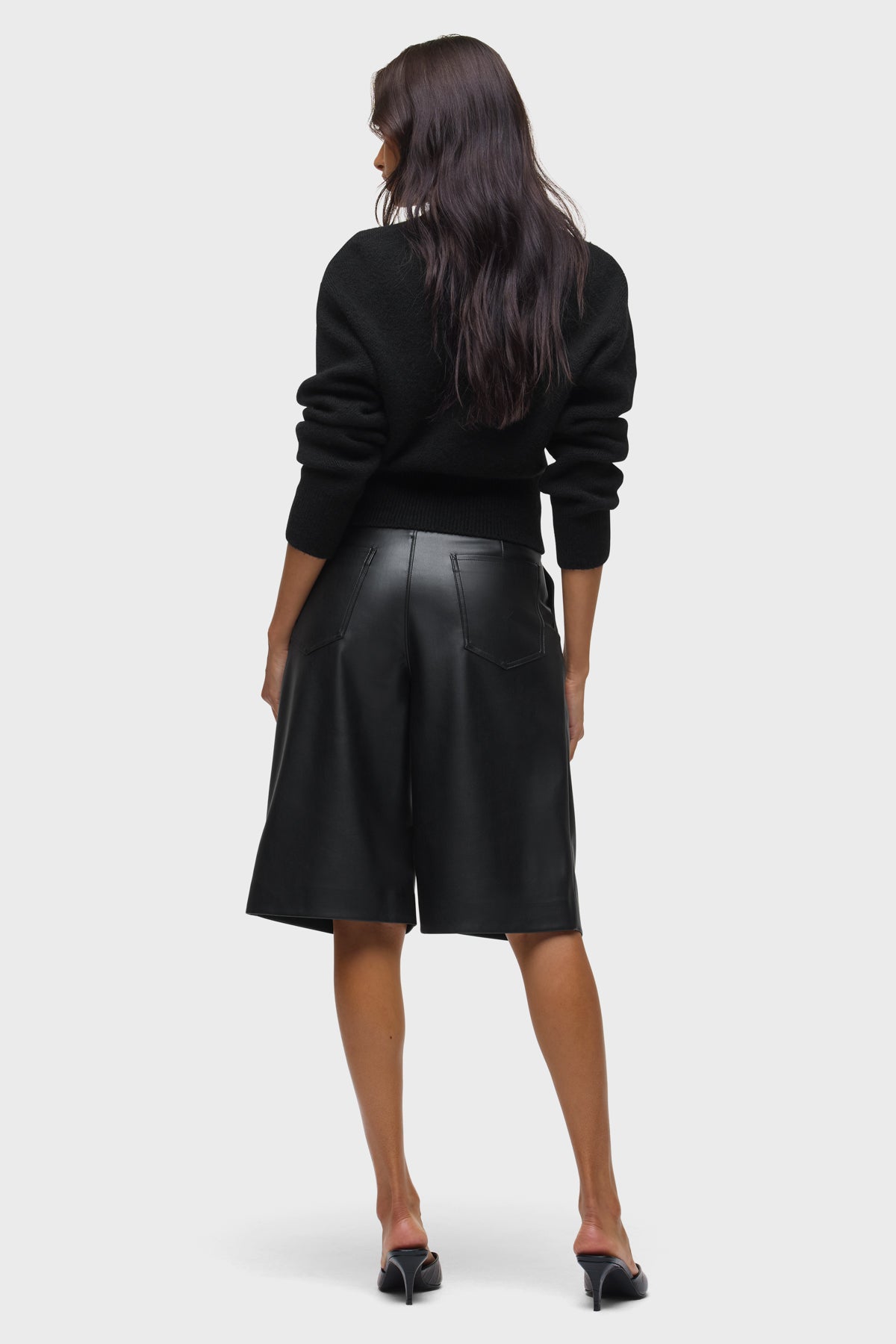 Pleated Trouser Short | Premium Italian Fabric | Hudson Jeans