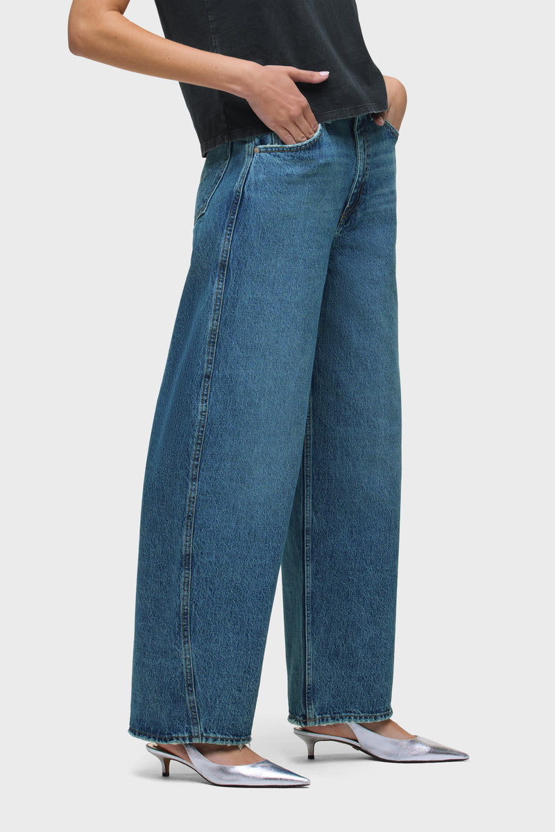 Bailey Relaxed Barrel Jean