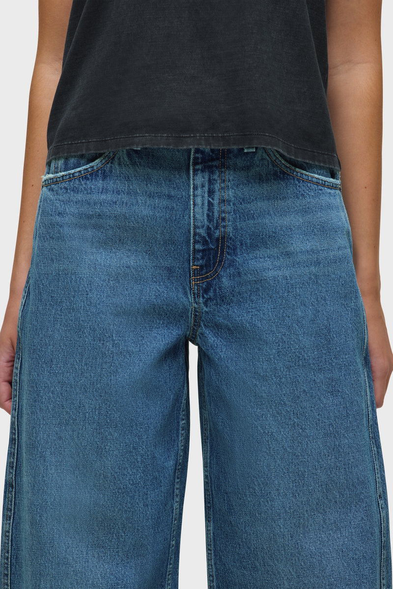 Bailey Relaxed Barrel Jean