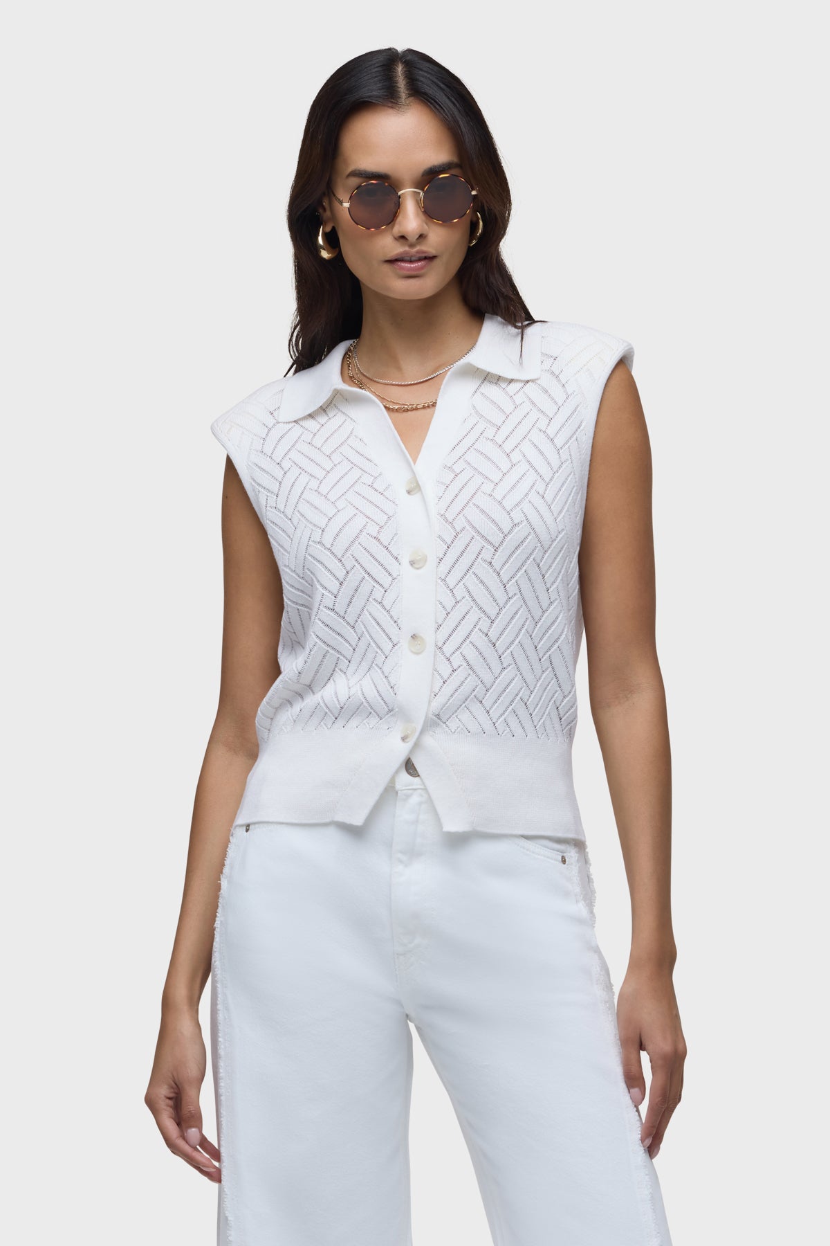Knitted Sleeveless Collared Top