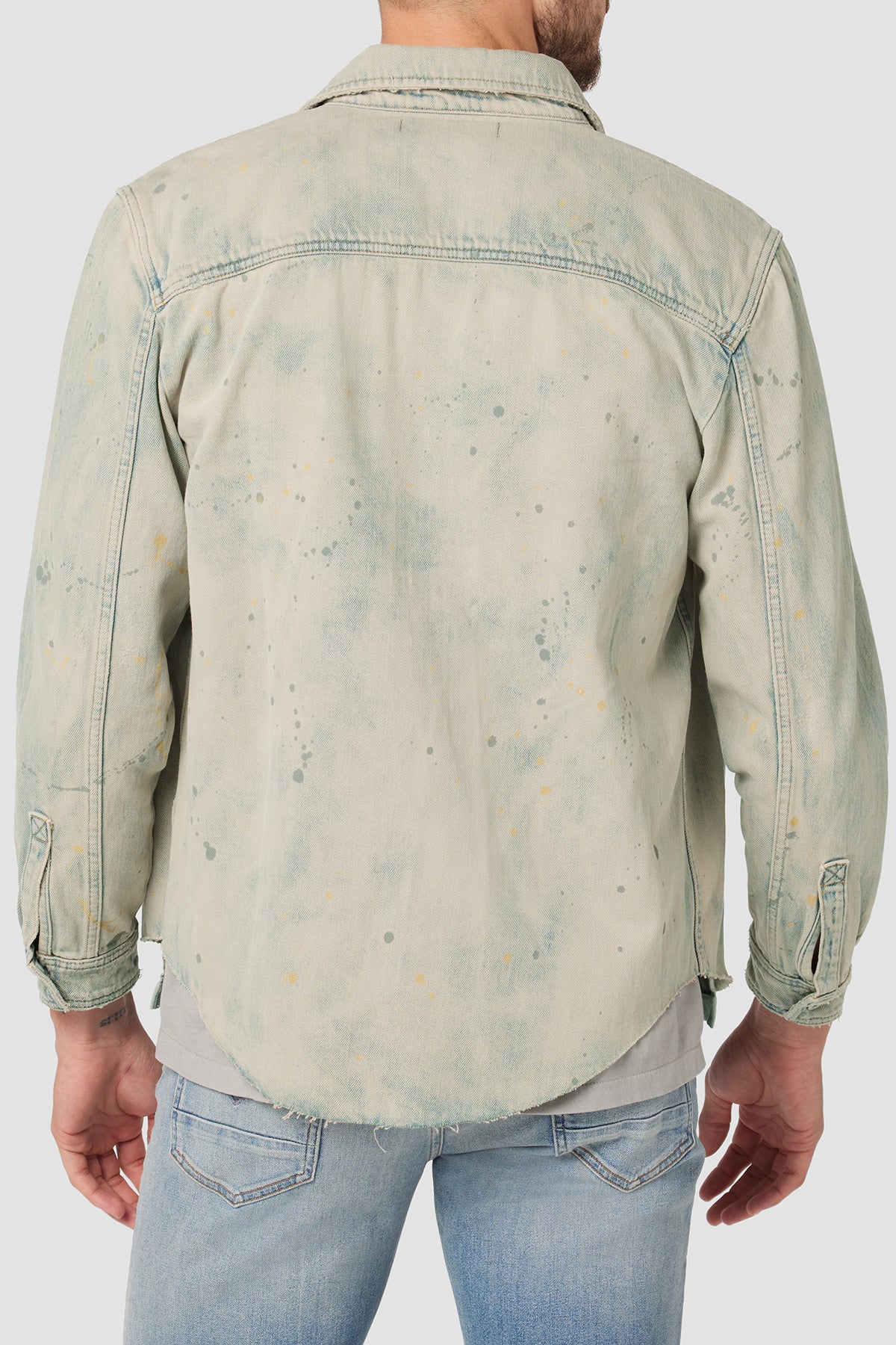 A relaxed denim shirt in the lightest, comfiest 100% cotton fabric