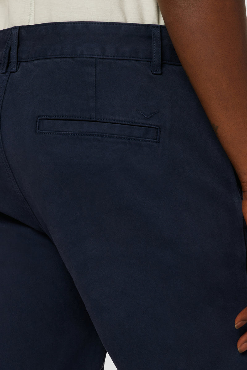 Classic Slim Straight Chino