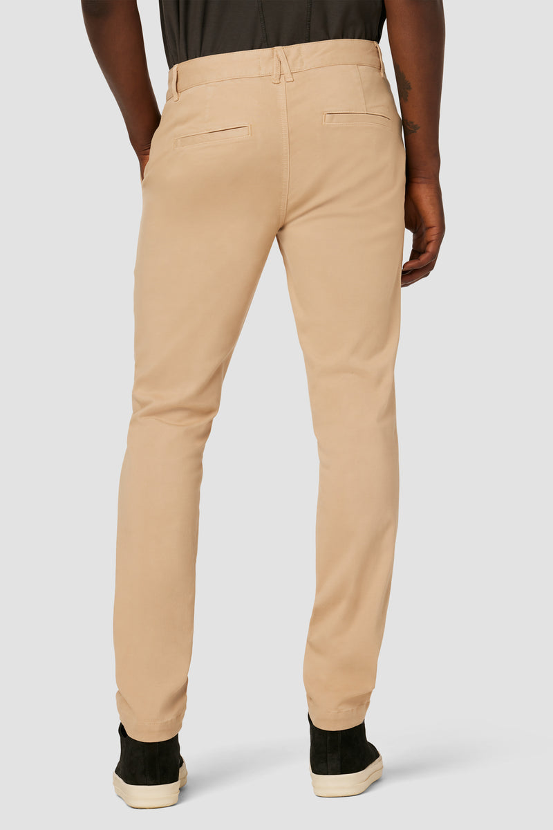 Classic Slim Straight Chino