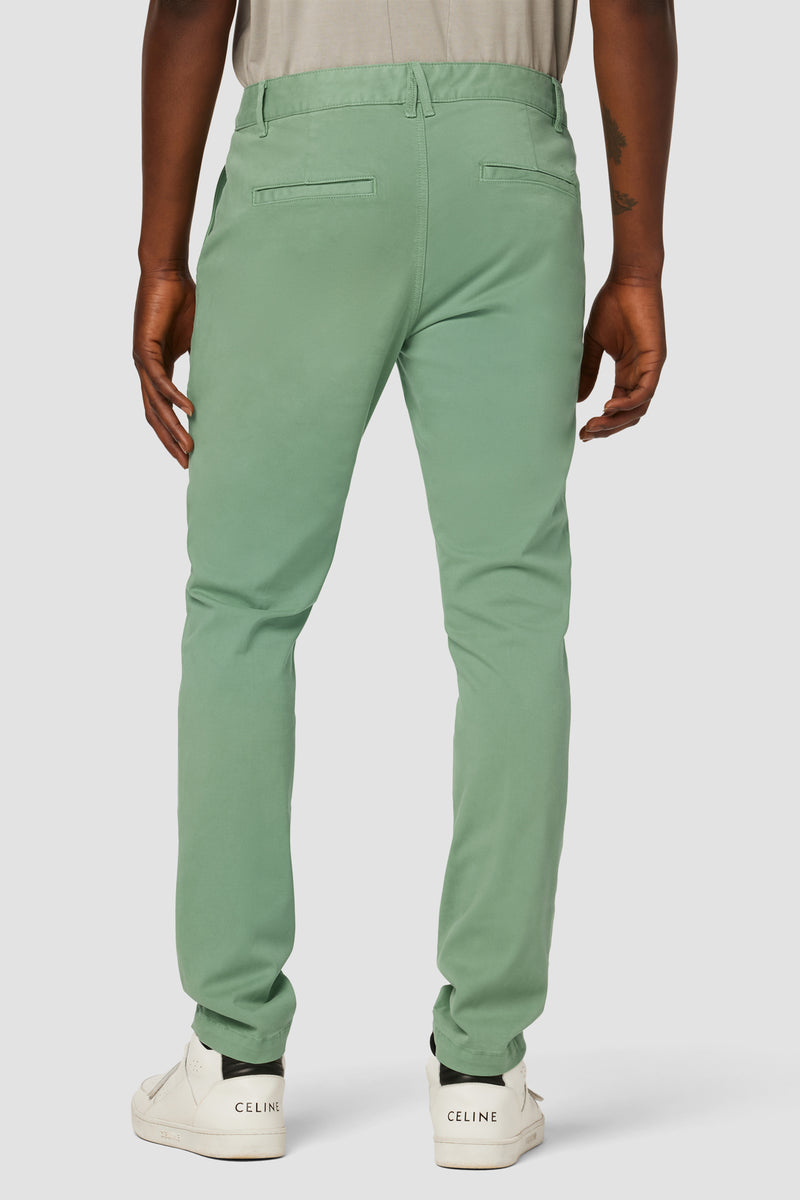 Classic Slim Straight Chino