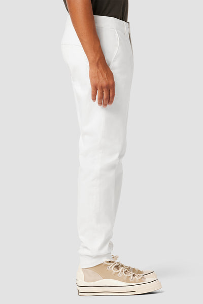 Classic Slim Straight Chino