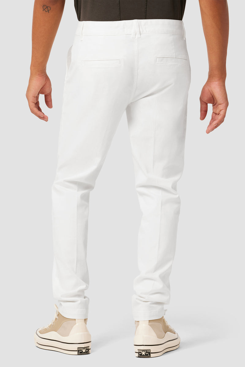 Classic Slim Straight Chino