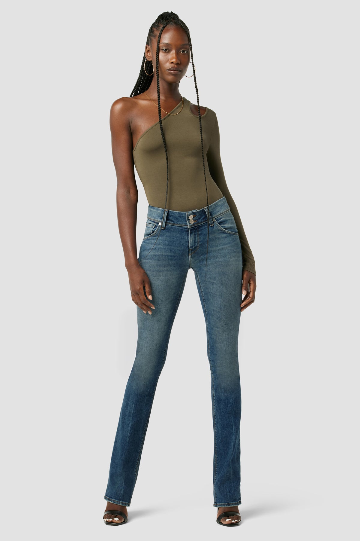 Beth Mid-Rise Baby Bootcut Jean | Premium Italian Fabric