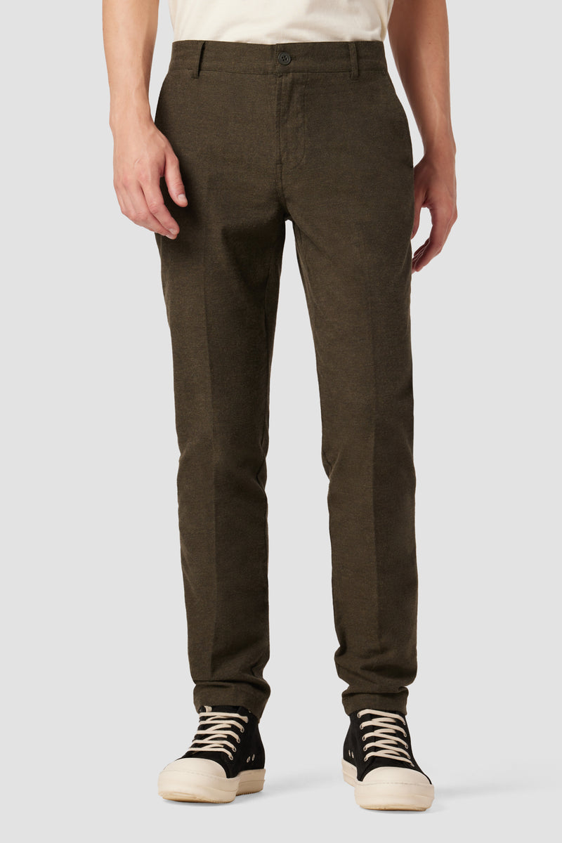 Classic Slim Straight Chino